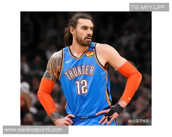 火箭官方晒亚当斯与杜兰特亲密合照威少点赞引发重回传闻