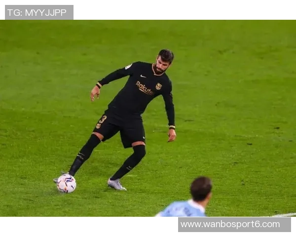 法丙精彩瞬间35米远射破门球员展现绝佳技术与力量