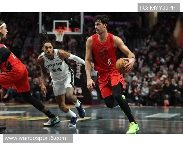 福克斯谈防守变化科内特的护筐能力值得期待