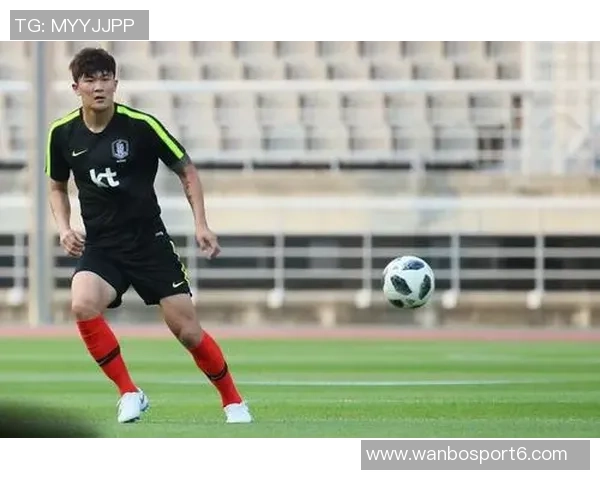 埃泽利回忆霍福德如何引导队友并转型为现代空间型内线 埃泽利回忆霍福德如何引导队友并转型为现代空间型内线